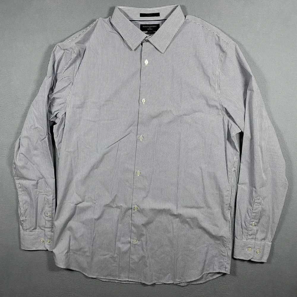 Banana Republic Slim‎ Fit XL Tall Men's Button Up Blue White Striped